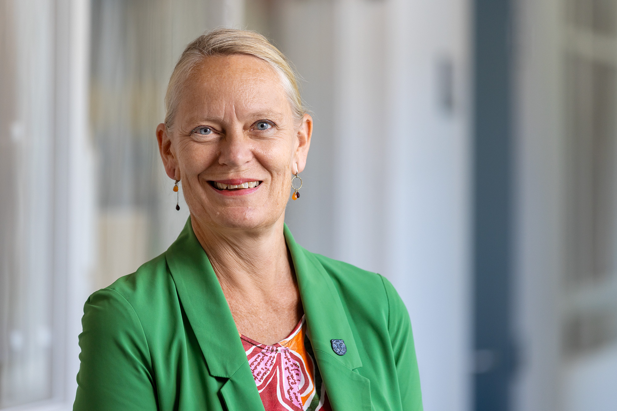 Gesprek met Korrie Louwes: Passie voor verbinding, besef van context, bij Koninklijke Auris Groep